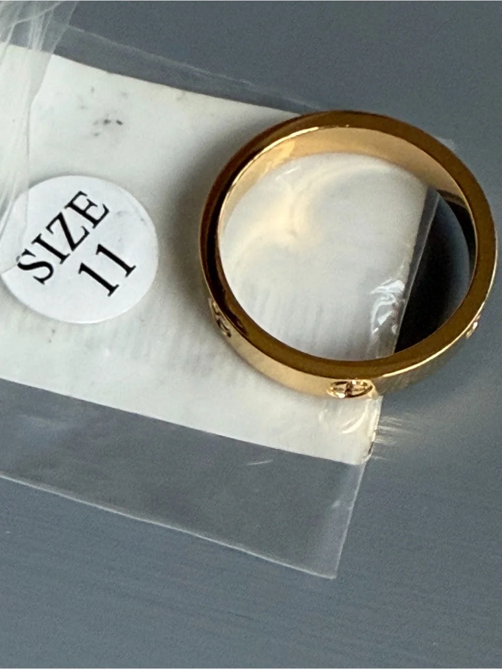GOLD Screw Fashion Ring Size 11
